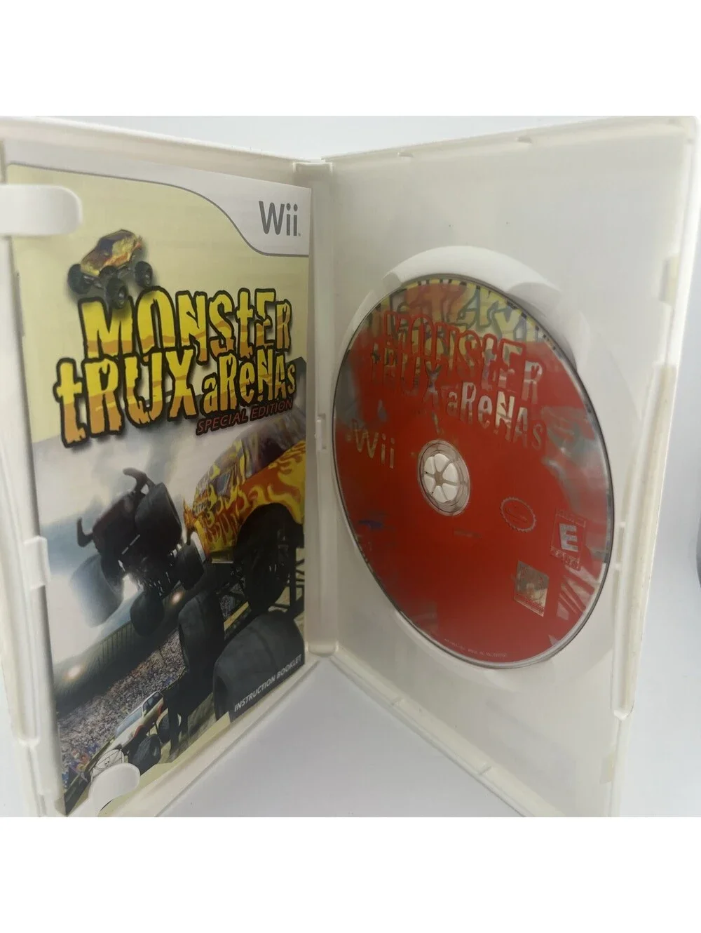 Monster Trux Arenas Special Edition Nintendo Wii Complete Case MT250